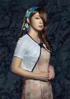 田名部生来扮するヴァランティーヌ・ド・ヴィルフォール。