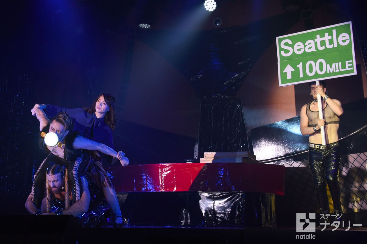 浜中文一主演のエロコメディ「50Shades!」に河原雅彦「読売演劇大賞