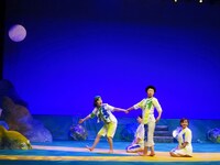 劇団こふく劇場 プロデュース公演#25「キャベツくん」より。