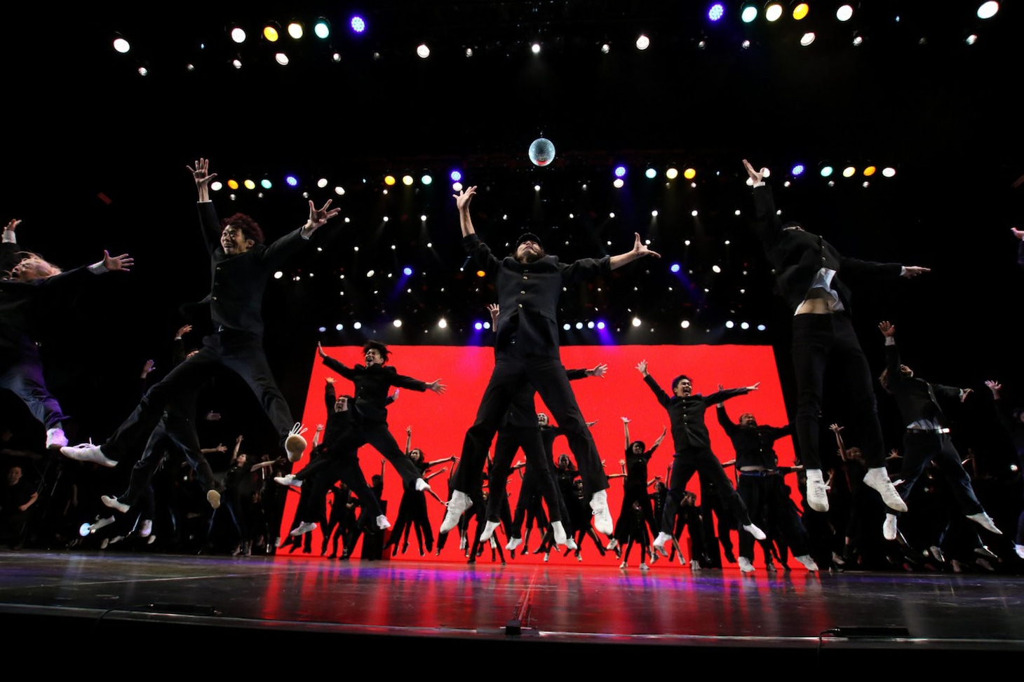 コンドルズ×豊島区民「Bridges to Babylon ─ブリッジズ・トゥ・バビロン─」より。（Photo by HARU）