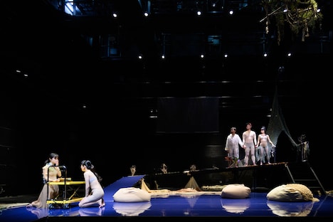 鳥公園 #15「終わりにする、一人と一人が丘」より。