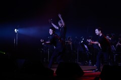 Trump 10周年祝う 繭期大夜会 で00人が大合唱 末満健一 皆様のおかげ イベントレポート 写真27枚 ステージナタリー