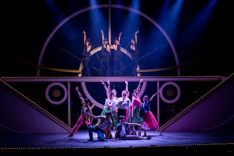 ミュージカル「Live Airline」より。（撮影：MAKURA ASAMI）