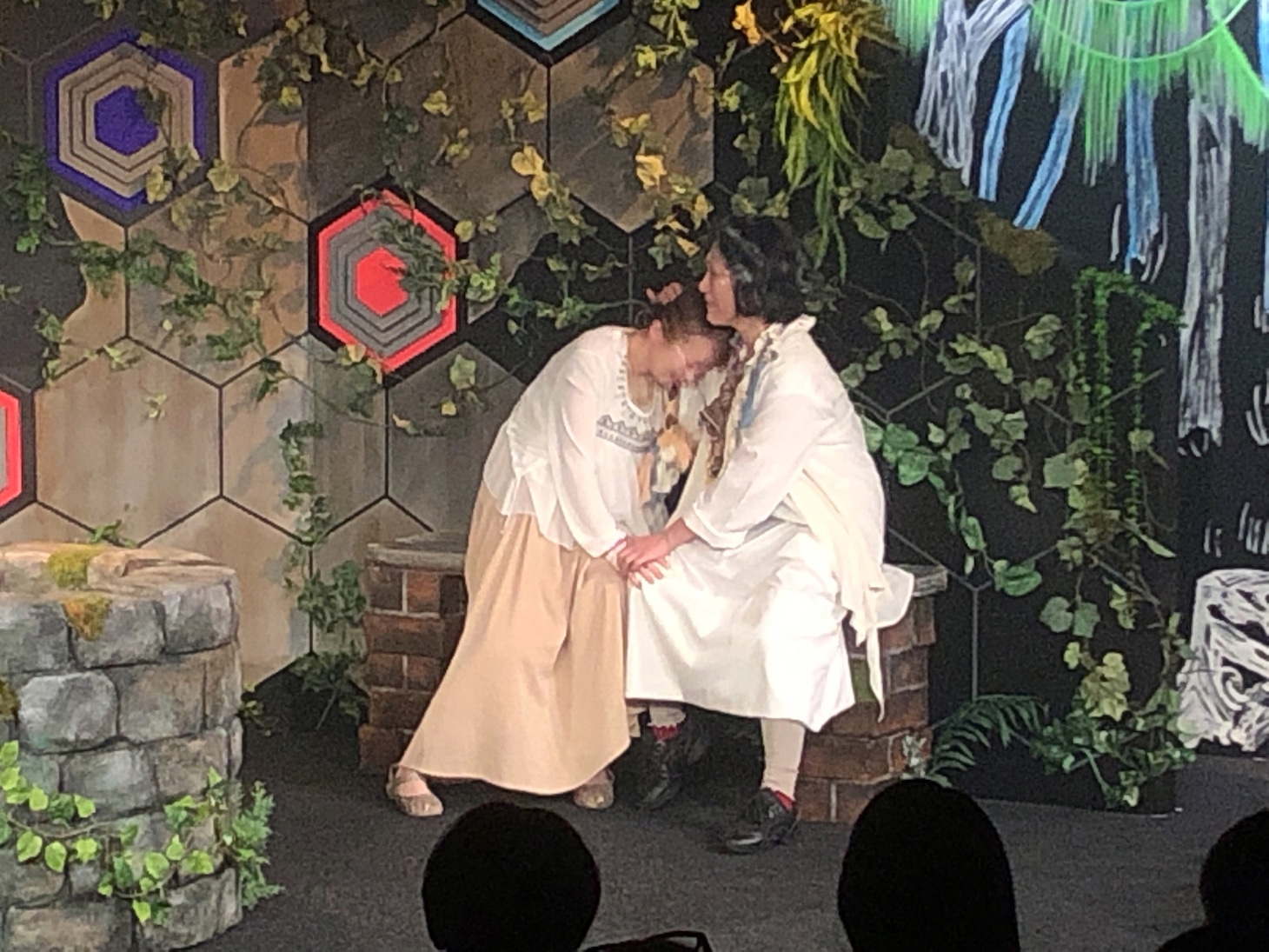劇団かもめんたる 第8回公演「GOOD PETS FOR THE GOD」より。