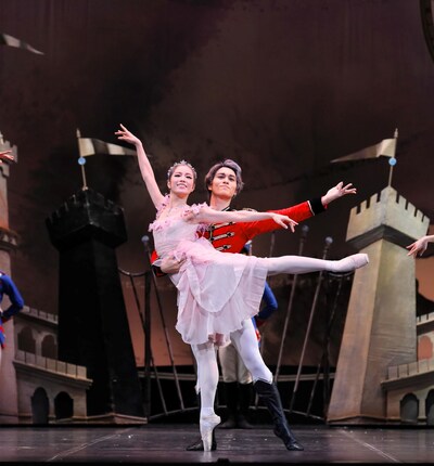 Tetsuya Kumakawa K-BALLET COMPANY Winter Tour 2019「くるみ割り人形」より。（Photo by Ayumu Gombi）