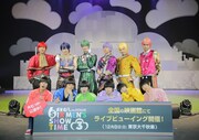 舞台「おそ松さん on STAGE ~SIX MEN'S SHOW TIME 3~」より。
