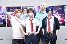 後列左から高本学、中村太郎。前列左から野口準、木津つばさ、設楽銀河。