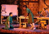 inseparable「変半身（かわりみ）」より（撮影：引地信彦）