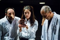 SPAC 秋→春のシーズン 2019-2020 #3「RITA&RICO（リタとリコ）～『セチュアンの善人』より～」稽古の様子。（撮影：中尾栄治）