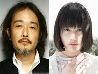 左からリリー・フランキー、橋本愛。