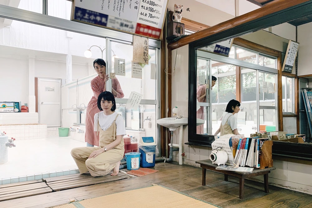 はらぺこ満月が元銭湯で演劇を上演、客席は浴槽