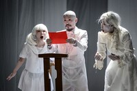 「狂人教育」ポーランド公演の様子。