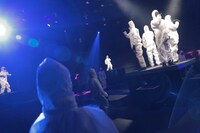 劇団壱劇屋本公演「空間スペース 3D」より。