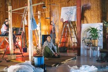 バストリオ #10「ストレンジャーたち／野性の日々」より。（Photo by comuramai）