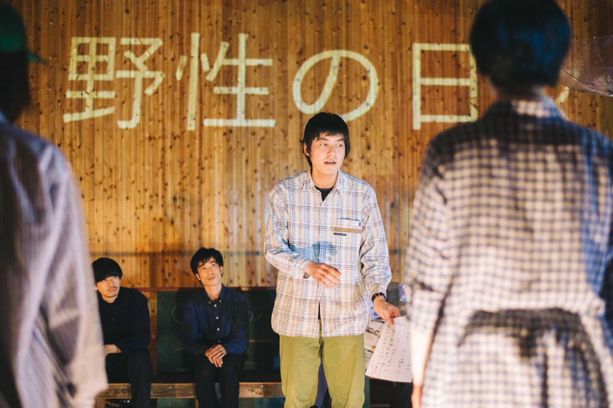 バストリオ #10「ストレンジャーたち／野性の日々」より。（Photo by comuramai）