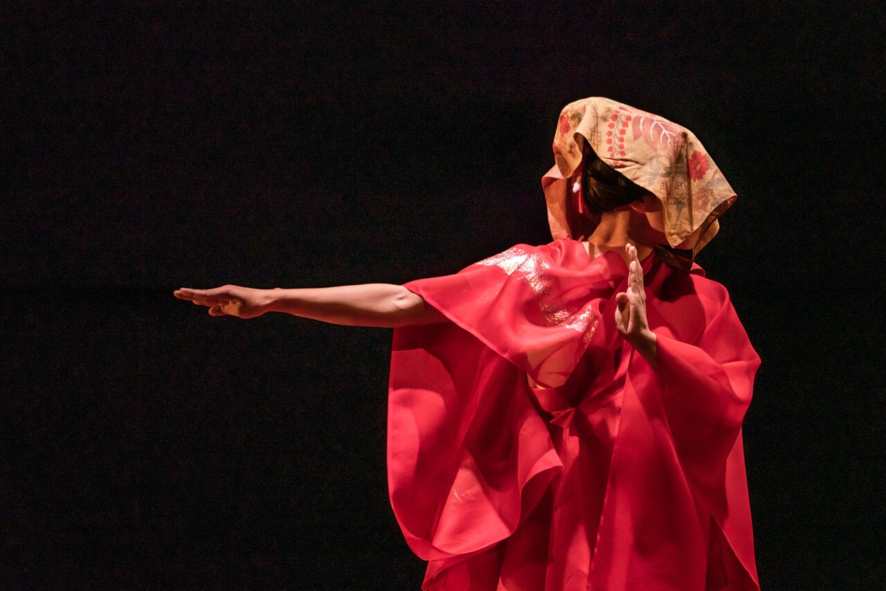 木ノ下歌舞伎 舞踊公演「娘道成寺」より。（撮影：井上嘉和）