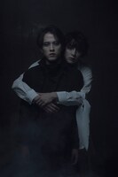 OFFICE SHIKA PRODUCE「罪男と罰男」メインビジュアル（撮影：小松陽祐）