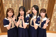 「乃木坂46 楽屋トーク~演じるということ2~ MC秋元真夏」の出演者。左から秋元真夏、鈴木絢音、佐々木琴子、伊藤理々杏。