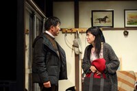 穂の国とよはし芸術劇場PLATプロデュース「荒れ野」より。（撮影：伊藤華織）