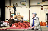 穂の国とよはし芸術劇場PLATプロデュース「荒れ野」より。（撮影：伊藤華織）