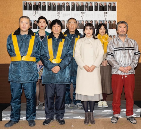 コムレイドプロデュース「神の子」囲み取材より。(撮影:引地信彦)