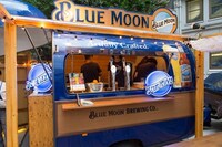 BLUE MOONキッチンカーのイメージ。