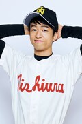 亀井賢治扮する西広辰太郎。