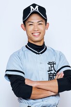 島野知也扮する加具山直人。