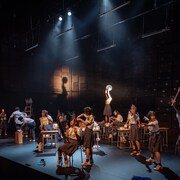 長谷川優貴×いわき総合高校の卒業公演「平面的な世界、断片的な部屋」が東京で