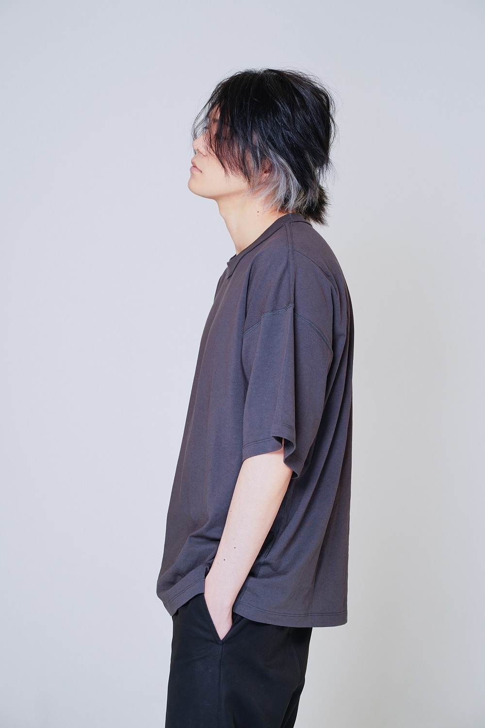 舞台「文豪とアルケミスト」主題歌決定、ROUの「白き美しき世界へ」