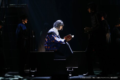 舞台「文豪とアルケミスト 異端者ノ円舞（ワルツ）」より。