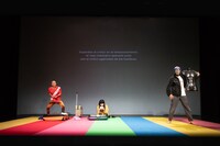 岡崎藝術座「+51 アビアシオン, サンボルハ」より。（Photo by Carlos Alvar）（c)The Japan Foundation