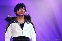 「舞台『宇宙戦艦ティラミスII』～蟹・自分でむけますか～」より。