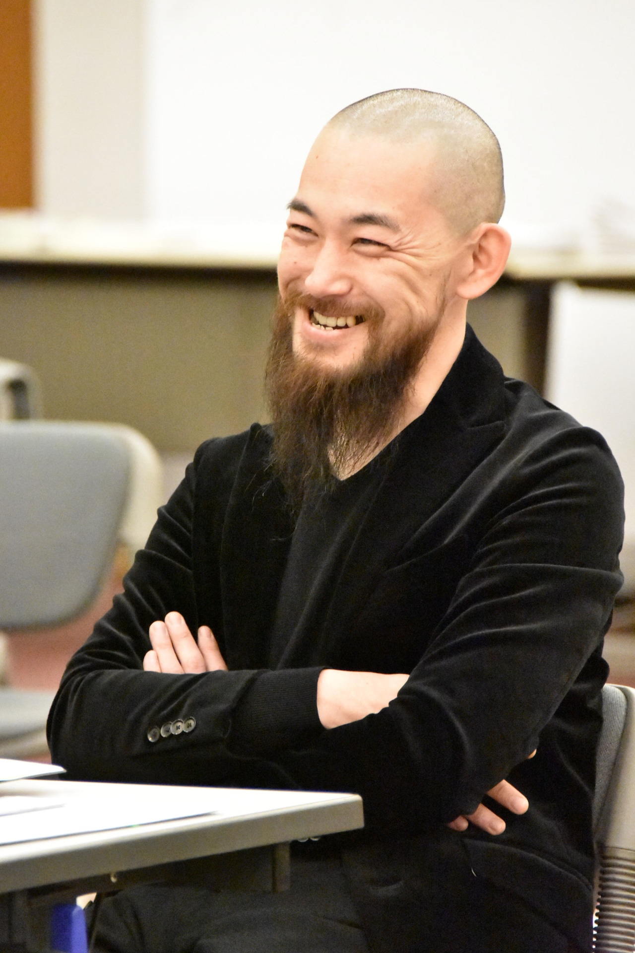 鳴海康平