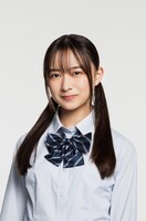 鈴木絢音（乃木坂46）の扮装姿。