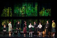 KERA CROSS 第2弾「グッドバイ」より。（撮影：引地信彦）