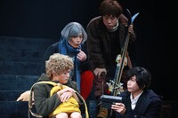 スタジオライフ「はみだしっ子～White Labyrinths～」より。