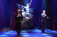 「Tabloid Revue『rumor～オルレアンの噂～』」より。（撮影：岩田えり）