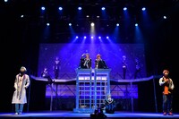 「『Starry☆Sky on STAGE』SEASON 2～星雪譚 ホシノユキタン～」より。（撮影：原かおり / MONSTERS,INC）