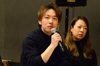 左から田中宏樹、永川友里。
