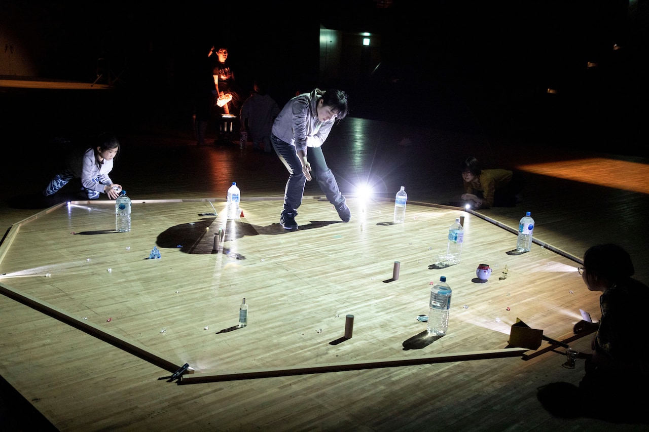 芸術監督・白神ももこを中心に、自由な発想で作られた4楽章「幻想曲」が開幕