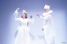 SPAC「グリム童話～少女と悪魔と風車小屋～」より。(c)Y.Inokuma