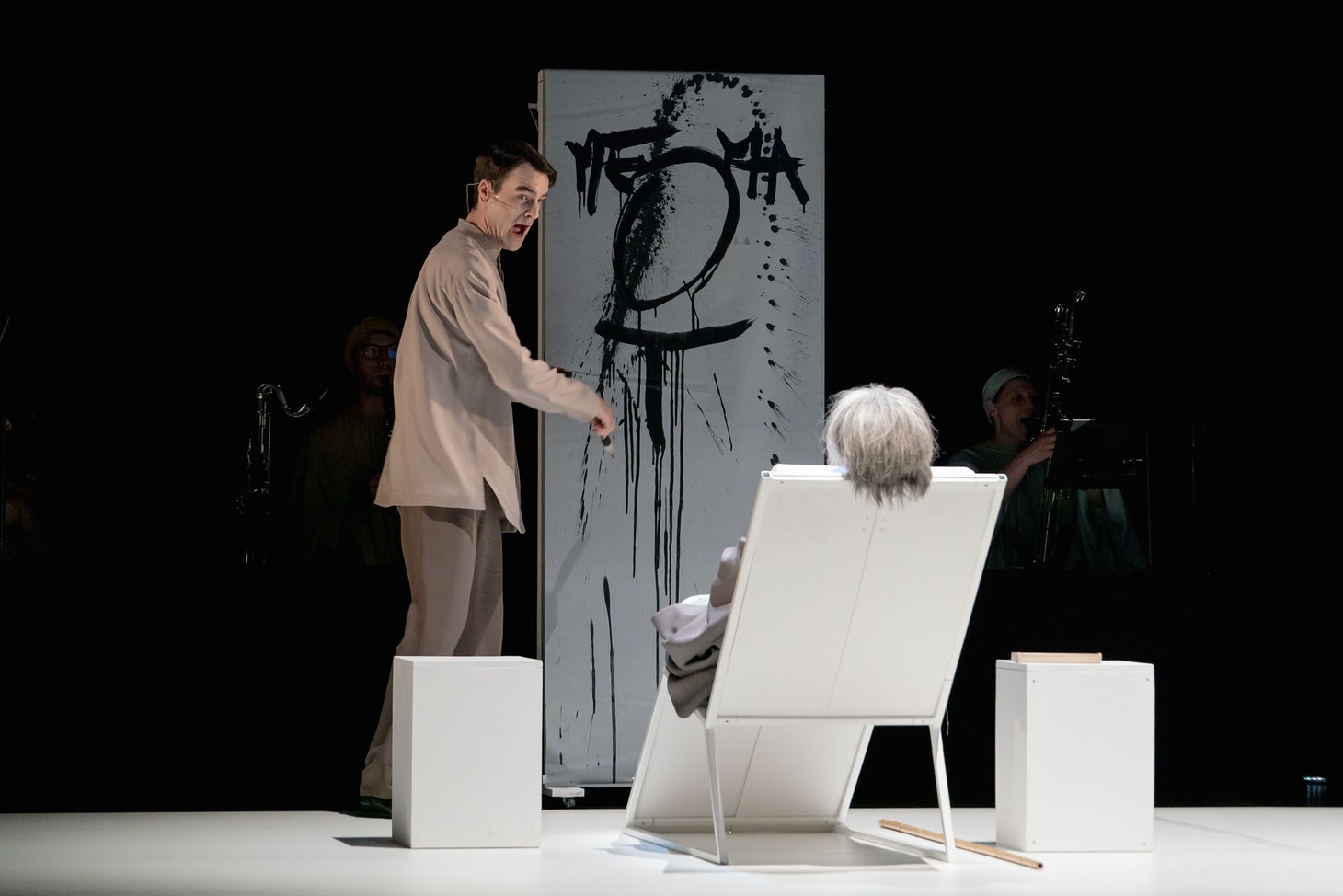 室内オペラ「サイレンス」より。(c)ROHM Theatre Kyoto / Yoshikazu Inoue