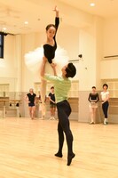 Kバレエ「白鳥の湖」の公開リハーサルより。