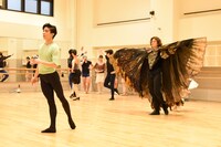 Kバレエ「白鳥の湖」の公開リハーサルより。