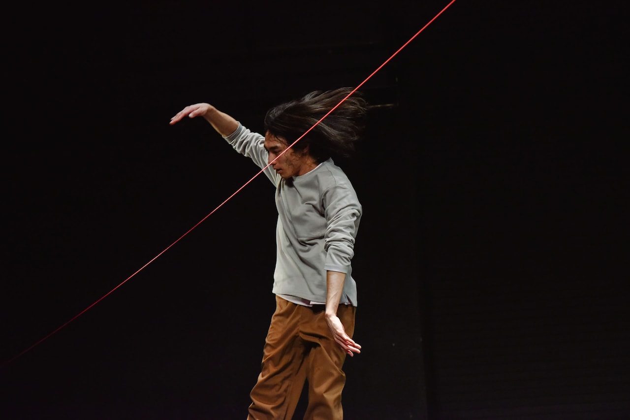 「サーチしていく時間を楽しみたい」岩渕貞太×額田大志「吉祥寺ダンスLAB」開幕