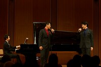 左から田中俊太郎、太田翔。（撮影：はぎひさこ）