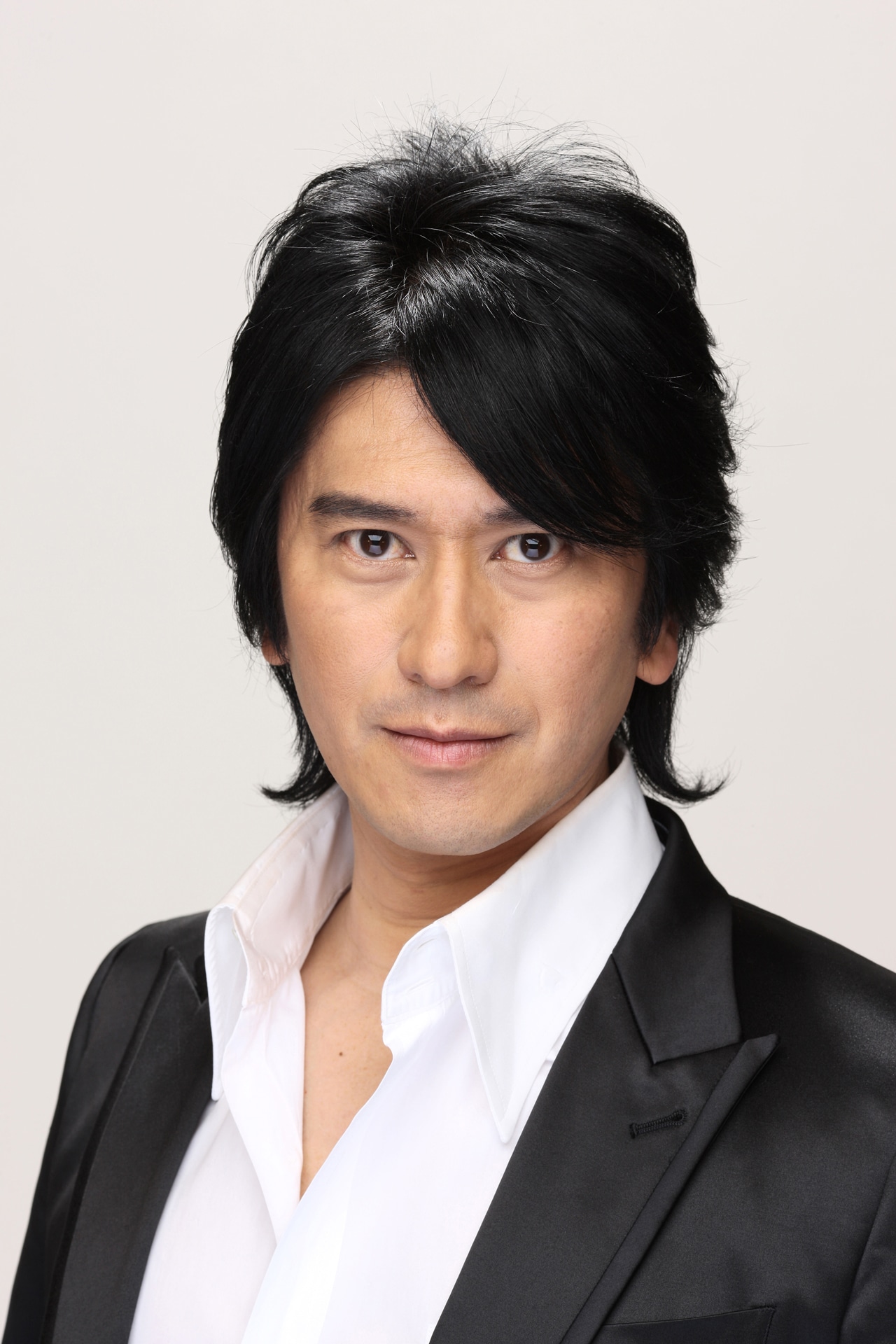 川崎麻世