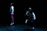 大森瑶子「甘いの、ゾルミ」（世界初演）より。（撮影：大野隆介）