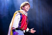 「最遊記歌劇伝－Oasis－」より。（撮影：渡部俊介、和田大樹、林ユバ）